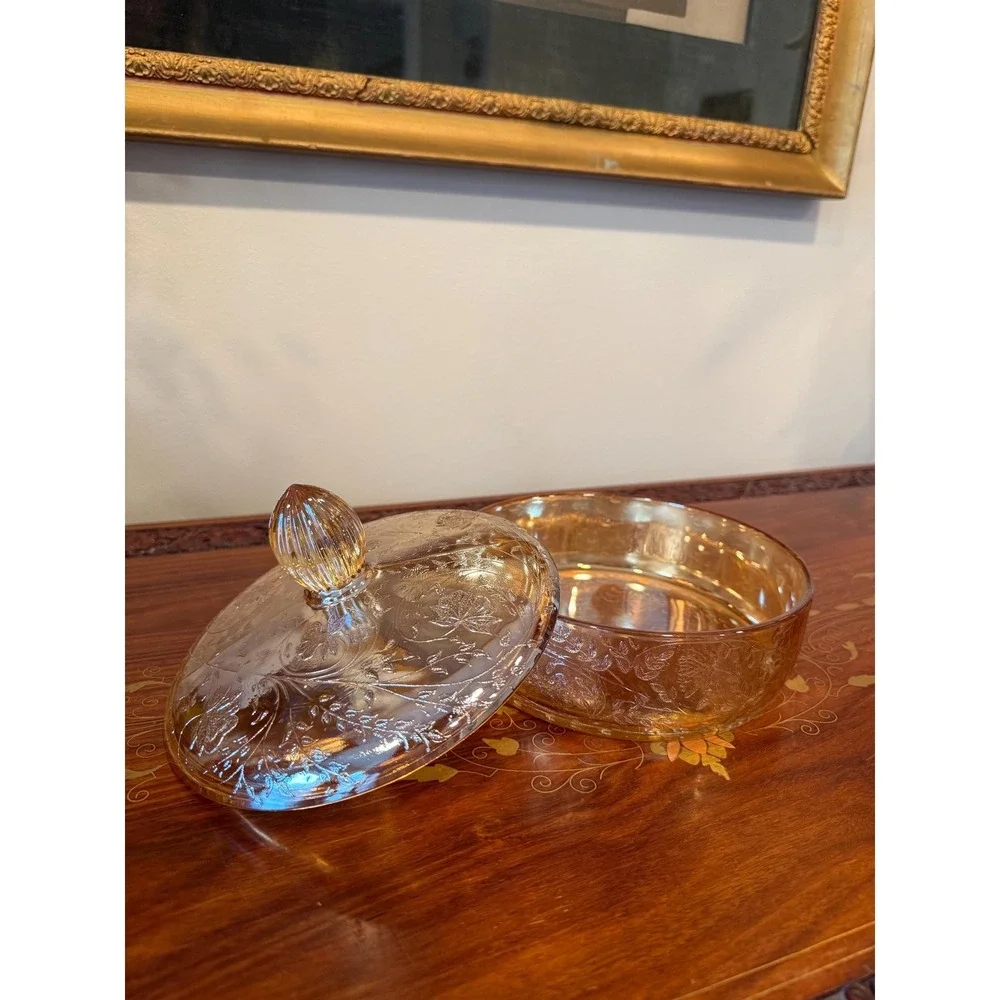 Vintage Jeannette Floragold Louisa Covered Dish, Marigold Carnival‎ Glass Bowl
